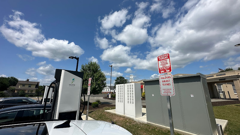 Electrify America Charging Station EV Charging Station at 805 Main St
