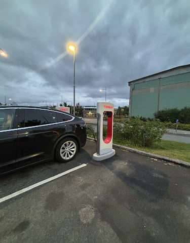 Tesla Supercharger in Steinkjer Norway 7725
