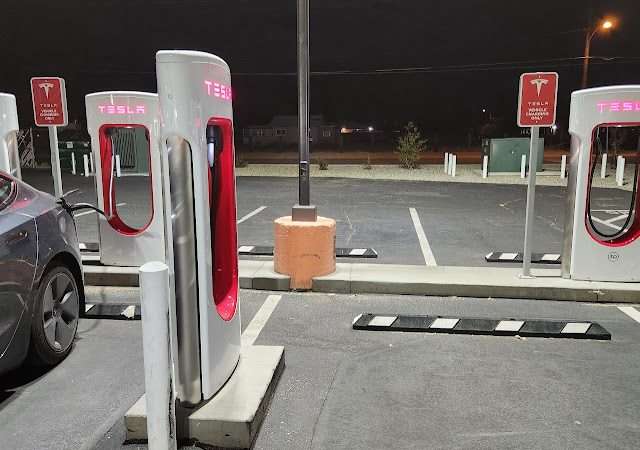 Tesla Supercharger in Inyokern California