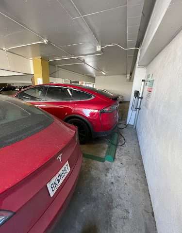 ChargePoint Charging Station in Beverly Hills California