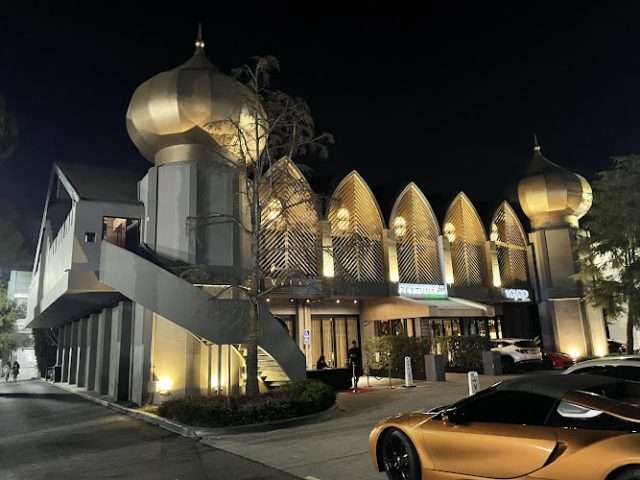 Studio City Lot 690 in Studio City California