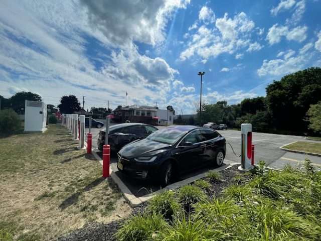Tesla Supercharger in New Paltz New York