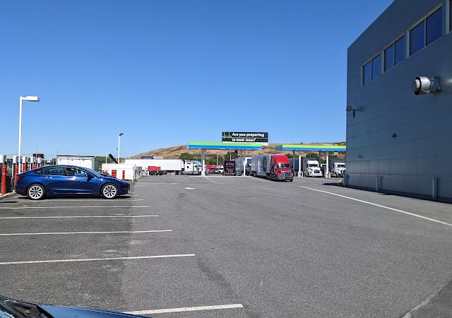 Tesla Supercharger in Hartford Connecticut