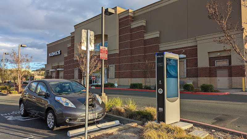 Shell Recharge Charging Station EV Charging Station at 3746 Airway Dr