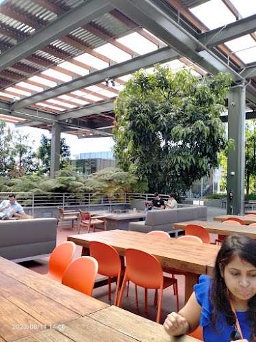 MPK 21 EV Charging Station at 1 Meta Wy building 21