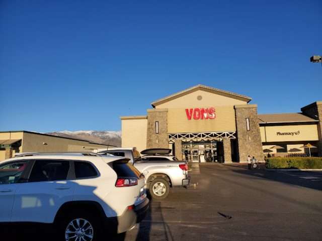 Vons in Bishop California