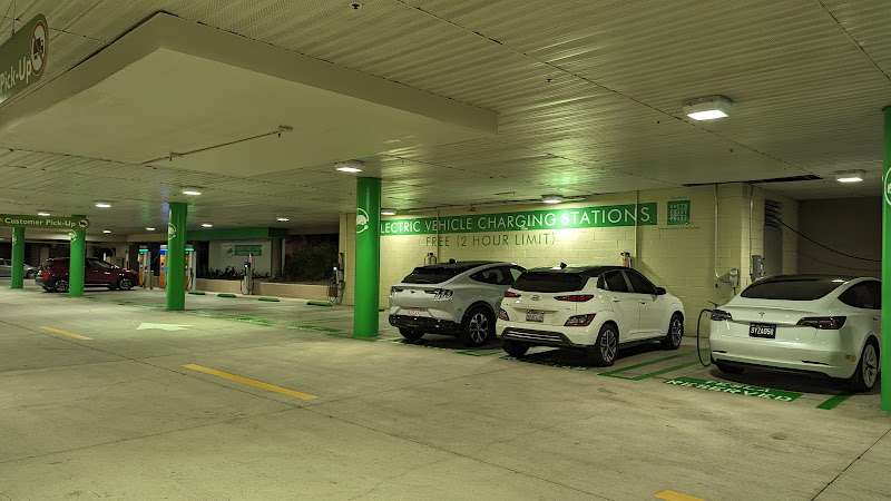 ChargePoint Charging Station EV Charging Station at 3333 Bear St