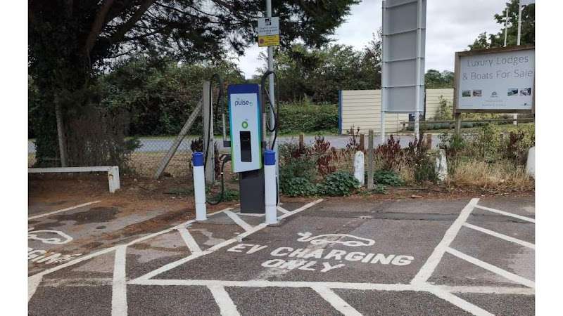 bp pulse Charging Station EV Charging Station at 250 Maidenhead Rd