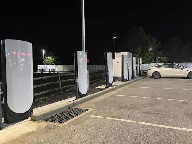 Tesla Supercharger in Aston Pennsylvania
