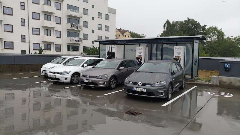 Eviny Charging Station EV Charging Station at Kringsjåveien 83