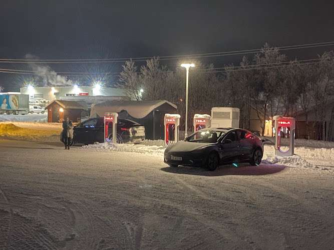 Tesla Supercharger EV Charging Station at Báktevárri 1