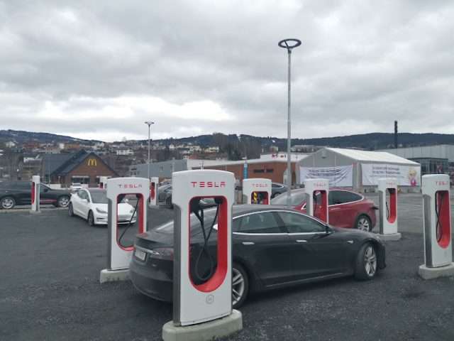 Tesla Supercharger in Lillehammer Norway 2609