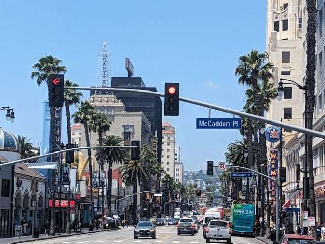 Vine St Garage - Lot 702 in Los Angeles California