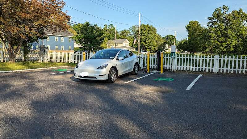 Blink Charging Station EV Charging Station at 3189 NY-22