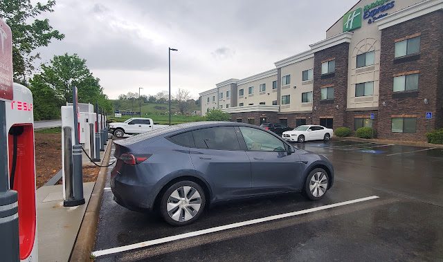 Tesla Supercharger in Lewisburg West Virginia