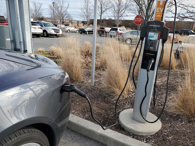 ChargePoint Charging Station EV Charging Station at 152 The Arches Cir