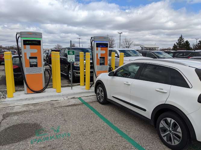 ChargePoint Charging Station EV Charging Station at 3425 Bristol Rd G
