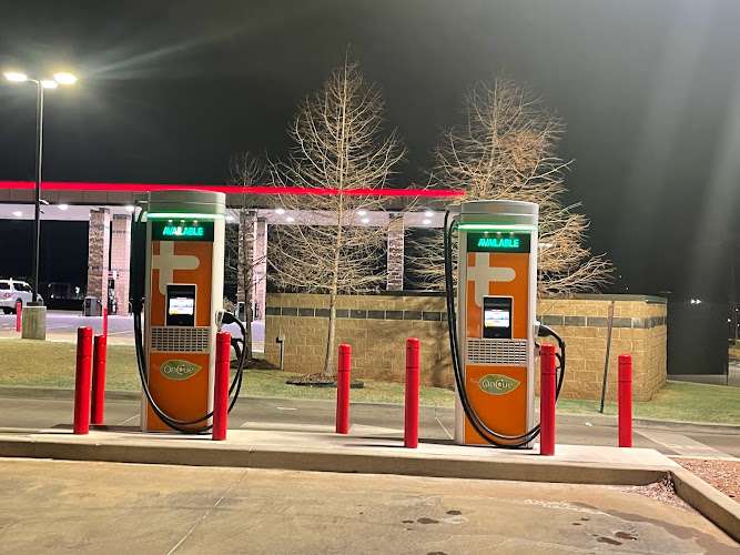 ChargePoint Charging Station EV Charging Station at 4100 E 15th St