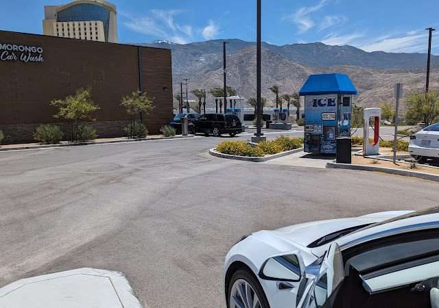 Tesla Supercharger in Cabazon California