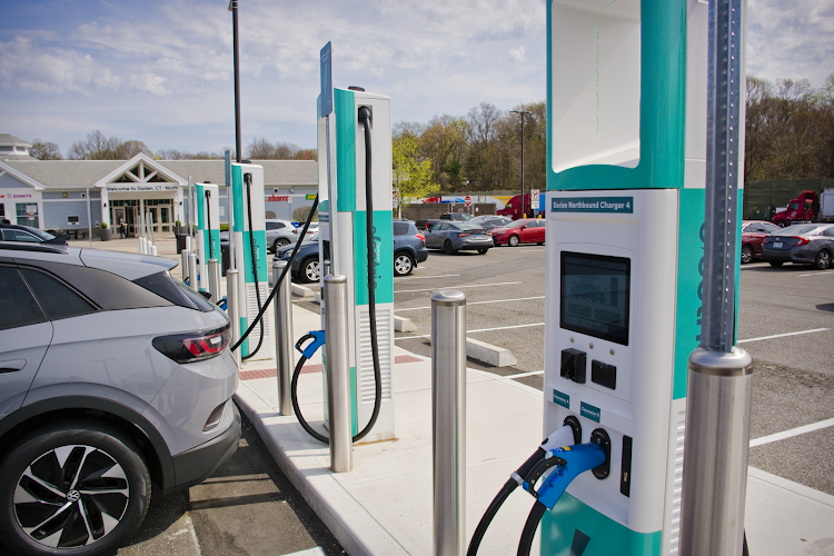 Applegreen Electric Charging Station EV Charging Station at BETWEEN EXITS 12 & 13 NORTHBOUND