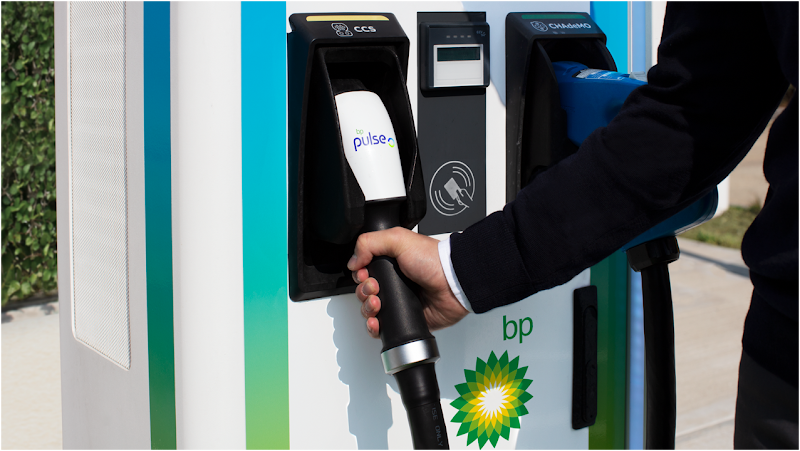 bp pulse Charging Station EV Charging Station at 2315 River Oaks Blvd