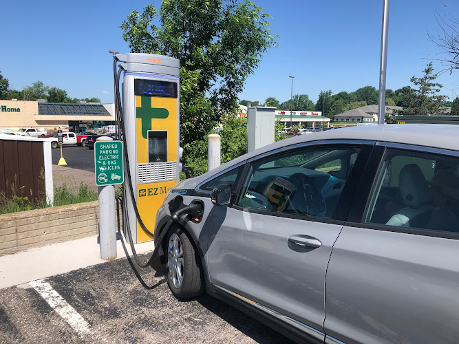 ChargePoint Charging Station EV Charging Station at 10400 S Clare Ave