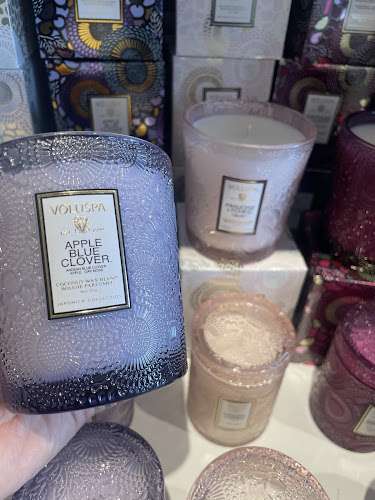 Sin Barco EV Charging Station at 1109 Montana Ave