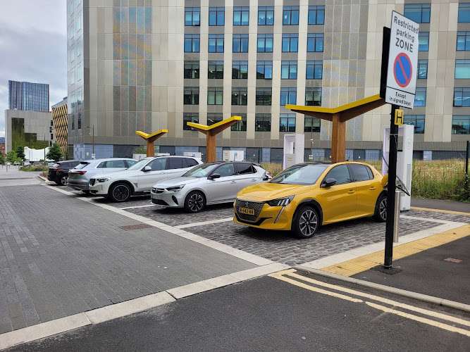 Fastned Charging Station EV Charging Station at Wellington St