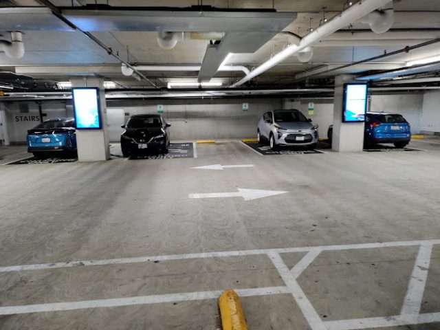 Shell Recharge Charging Station in Berkeley California