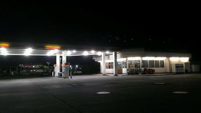 Shell EV Charging Station at 105 N Chowchilla Bvd