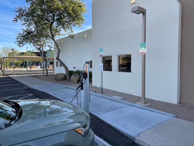 ChargePoint Charging Station EV Charging Station at 13001 N La Montana Dr