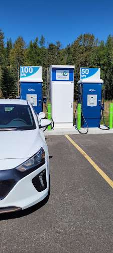 Circuit électrique Charging Station EV Charging Station at 5787 Rte 117