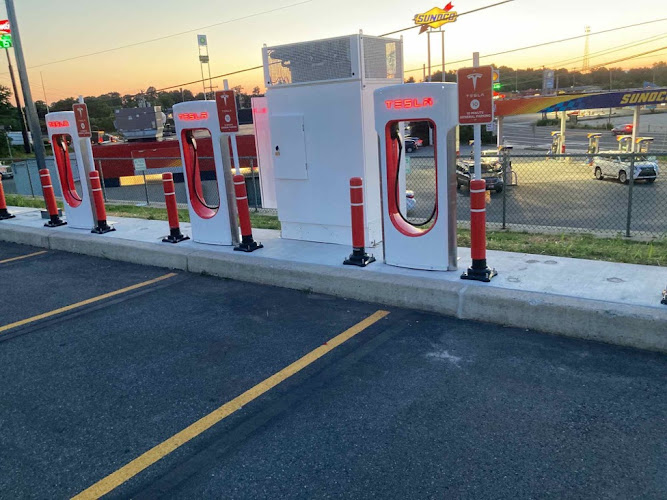 Tesla Supercharger EV Charging Station at Lincoln Hwy #16520