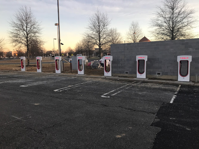 Tesla Supercharger EV Charging Station at 4441 S Laburnum Ave
