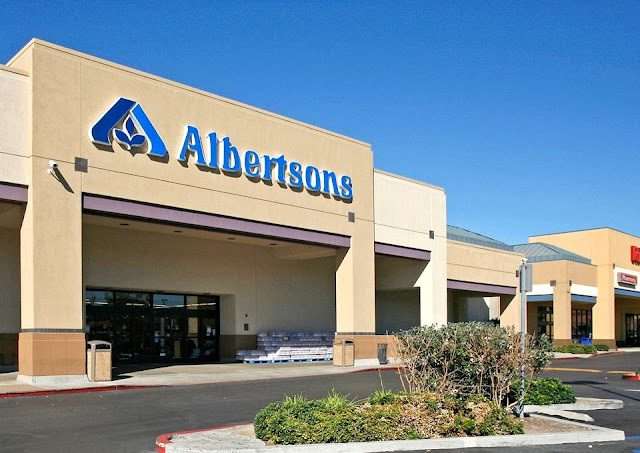 Navajo Shopping Center in San Diego California