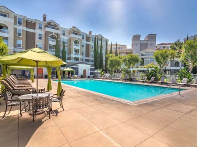 Pinnacle at MacArthur Place Apartments in Santa Ana California