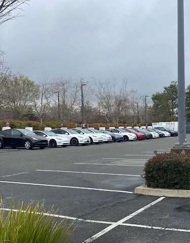 Tesla Supercharger in Davis California