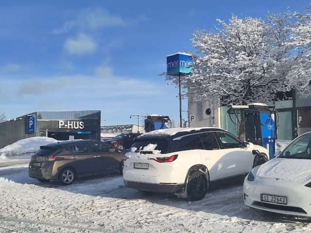 Mer Charging Station in Lørenskog Norway 1473