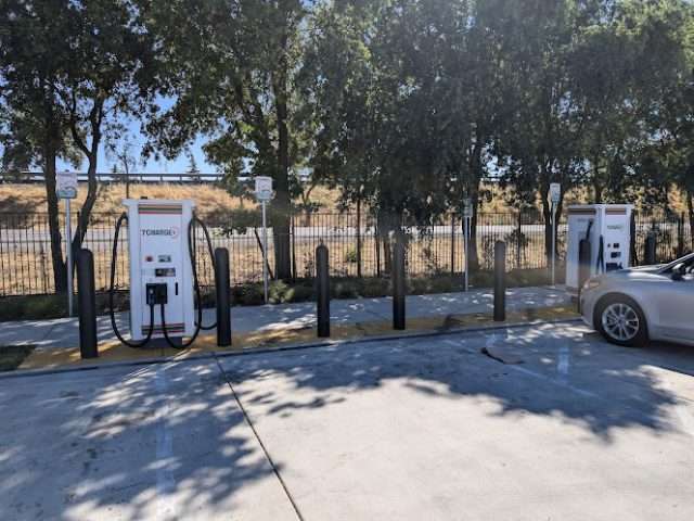 7-ELEVEN Charging Station in Woodland California