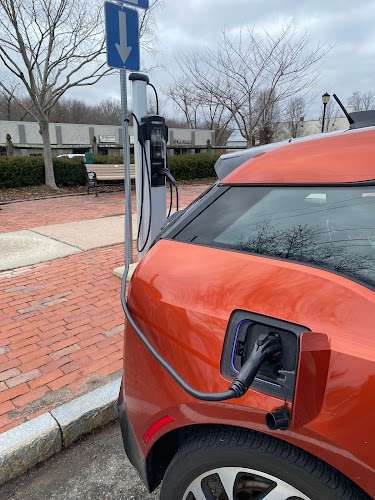 ChargePoint Charging Station EV Charging Station at 2327-2333 Main St