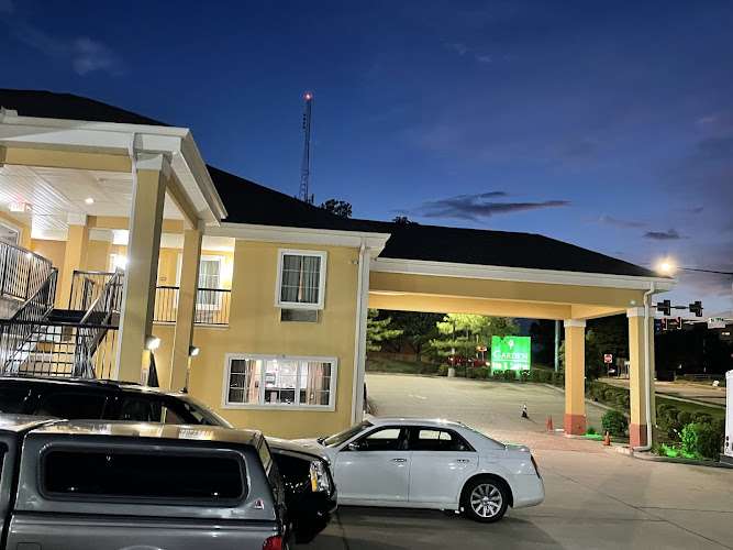 Garden Inn & Suites Little Rock Medical Center EV Charging Station at 3801 W 8th St