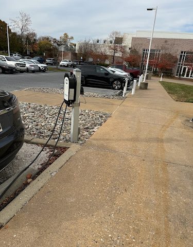 Electric Vehicle Charging Station in Cambridge Maryland