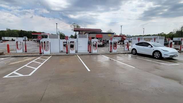 Tesla Supercharger in New Boston Texas
