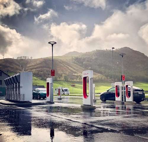 Tesla Supercharger in Vikeså Norway 4389