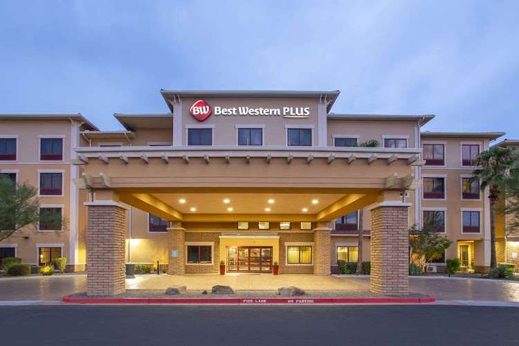 Best Western Plus Chandler Hotel & Suites EV Charging Station at 7101 W Sundust Rd