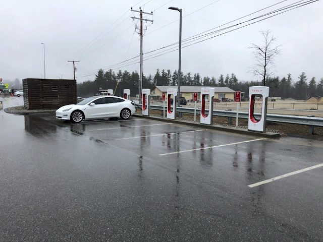 Tesla Supercharger in Hooksett NH