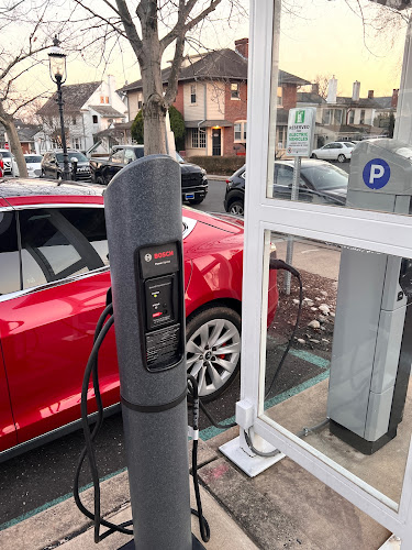 ViaLynk Charging Station EV Charging Station at 23 S Hamilton St