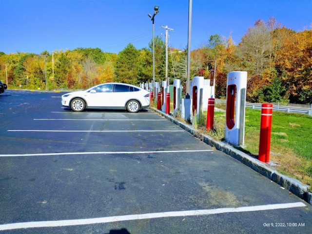 Tesla Supercharger in Charlton Massachusetts