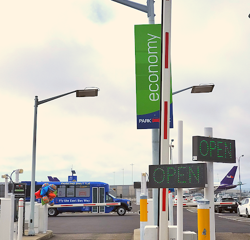 OAK Official Economy Parking in Oakland California