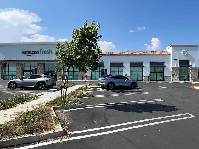 Shell Recharge Charging Station EV Charging Station at 235 Foothill Blvd